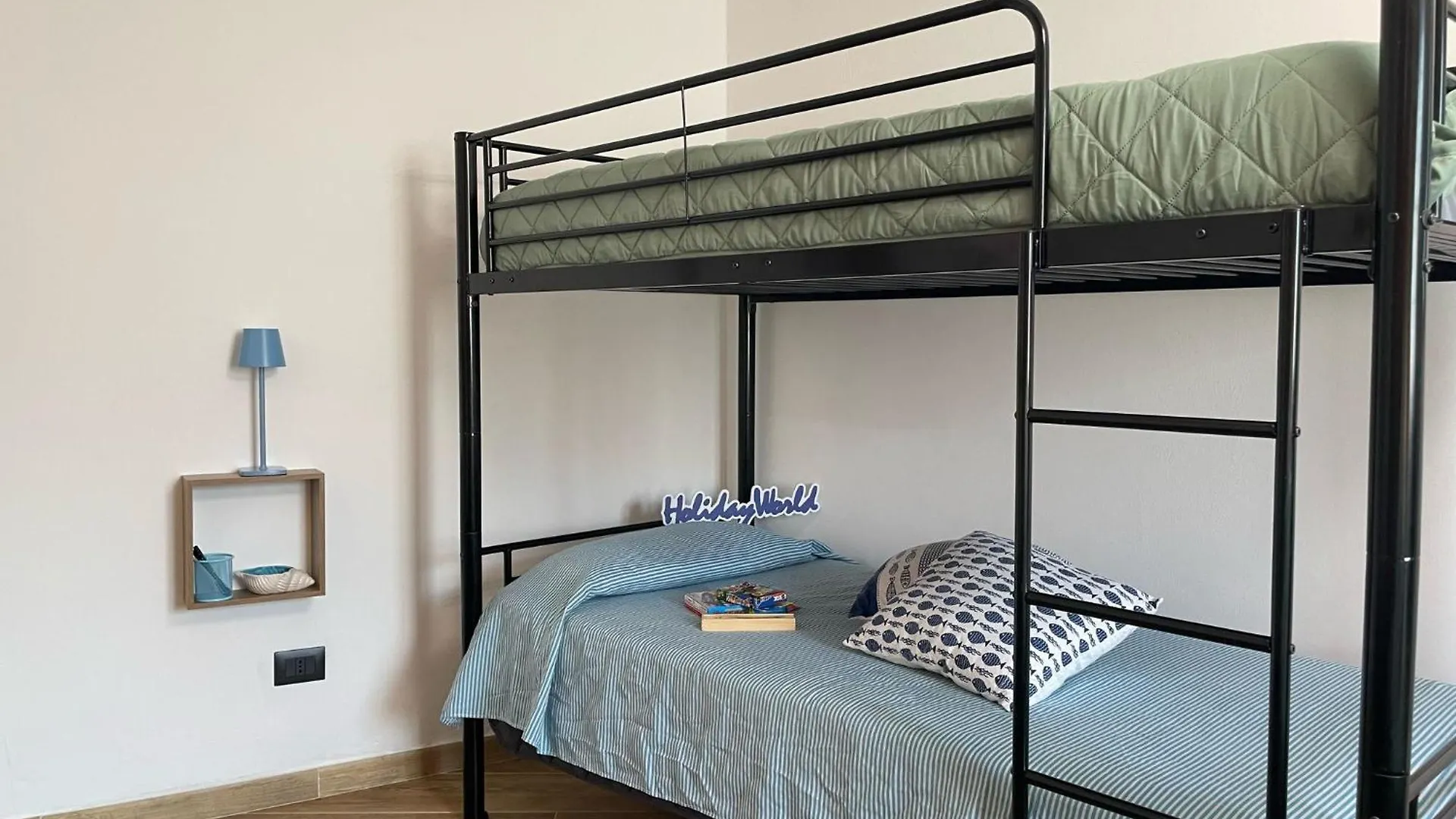 Apartment La Casetta Del Pescatore By Holiday World Cogoleto
